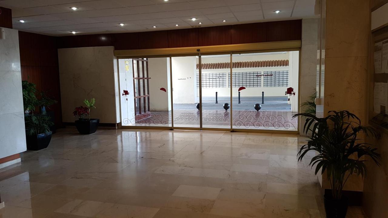 Apartamento en Benalmádena Apartment Bagian luar foto